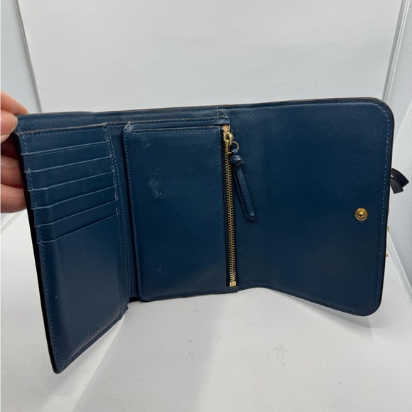 Chloé Tri Fold Blue Leather Wallet with Gold Accents 22336 - Picture 3 of 5